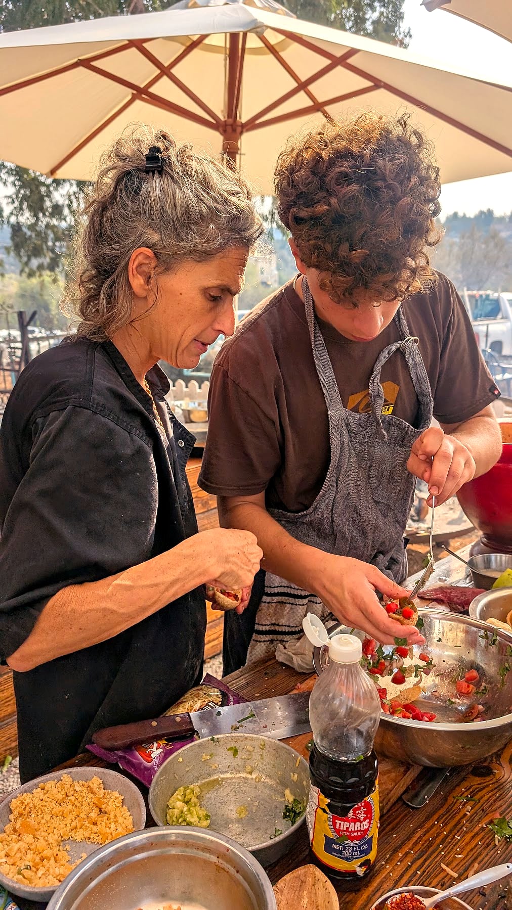 בישול יחד