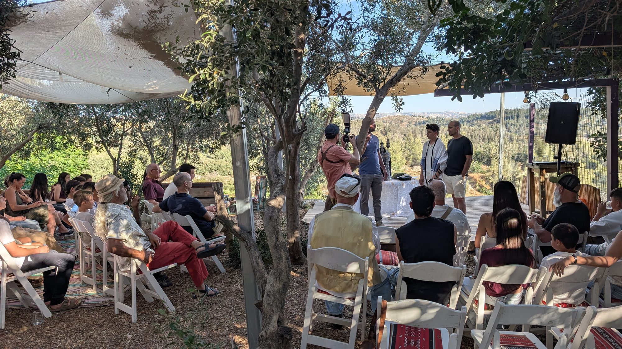 טקס בכרם הזיתים מול הנוף