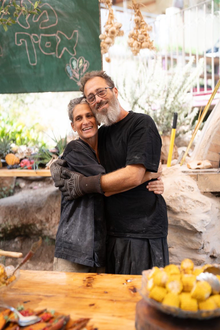 עדי ומשה במטבח של מעשה ידיים